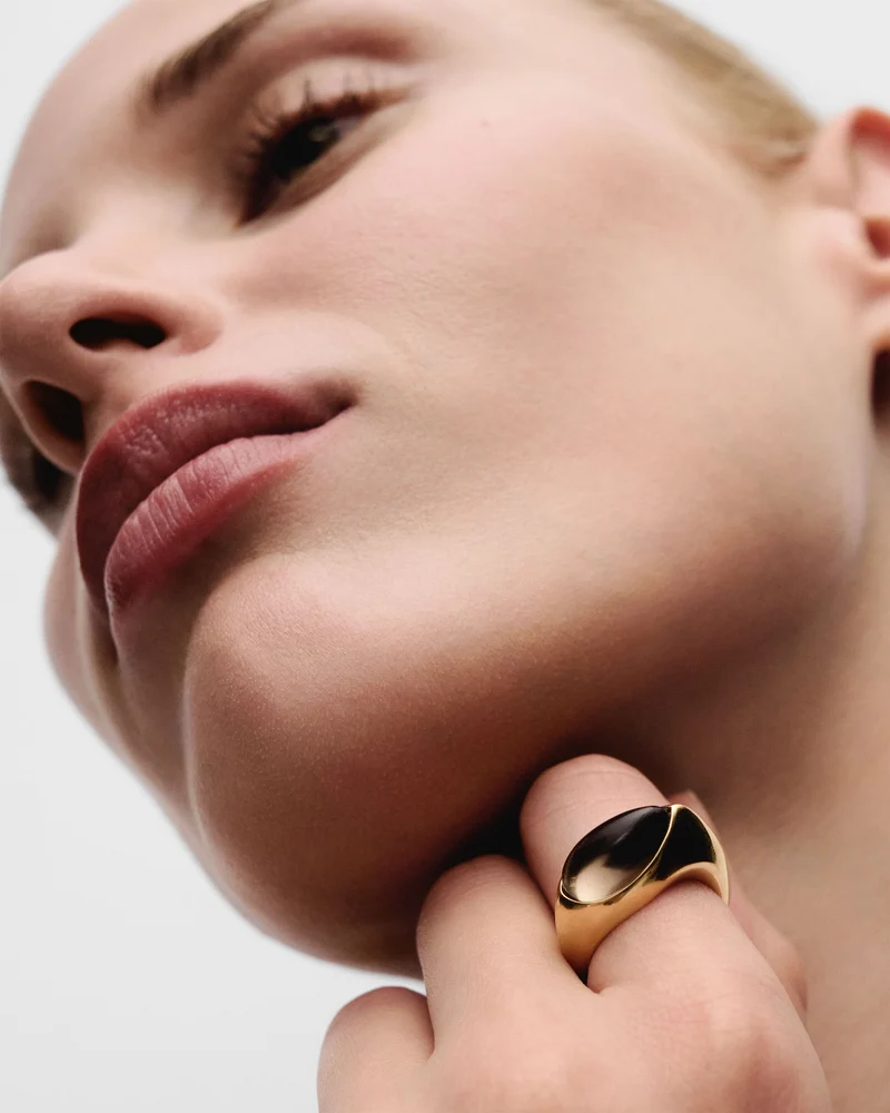GRID 2 Quartz Luna Stamp Ring
