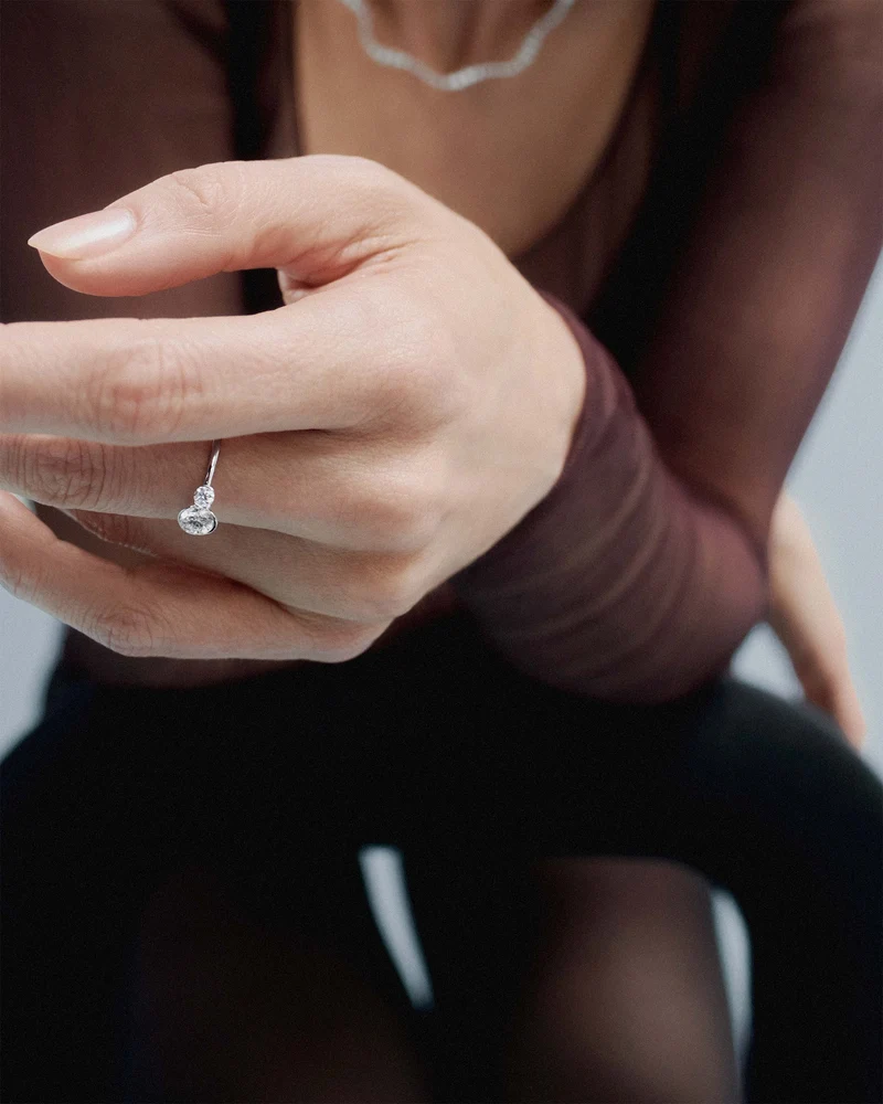 GRID 1 Diamonds and White Gold Eve Ring