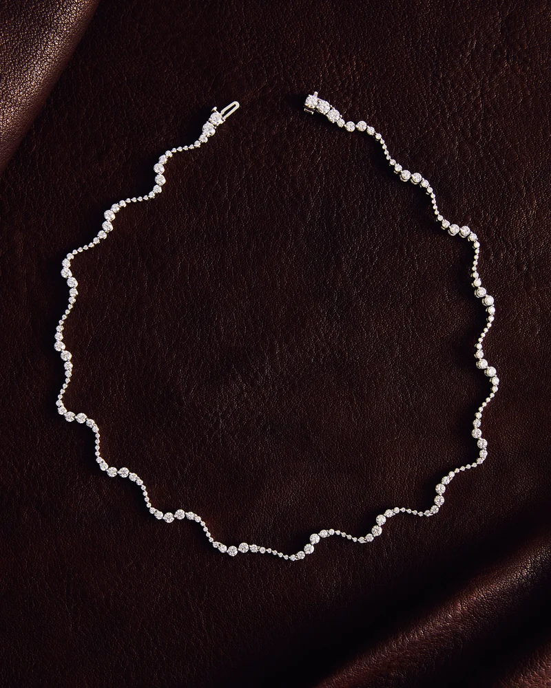 GRID 2 Diamonds and White Gold Venus Choker necklace